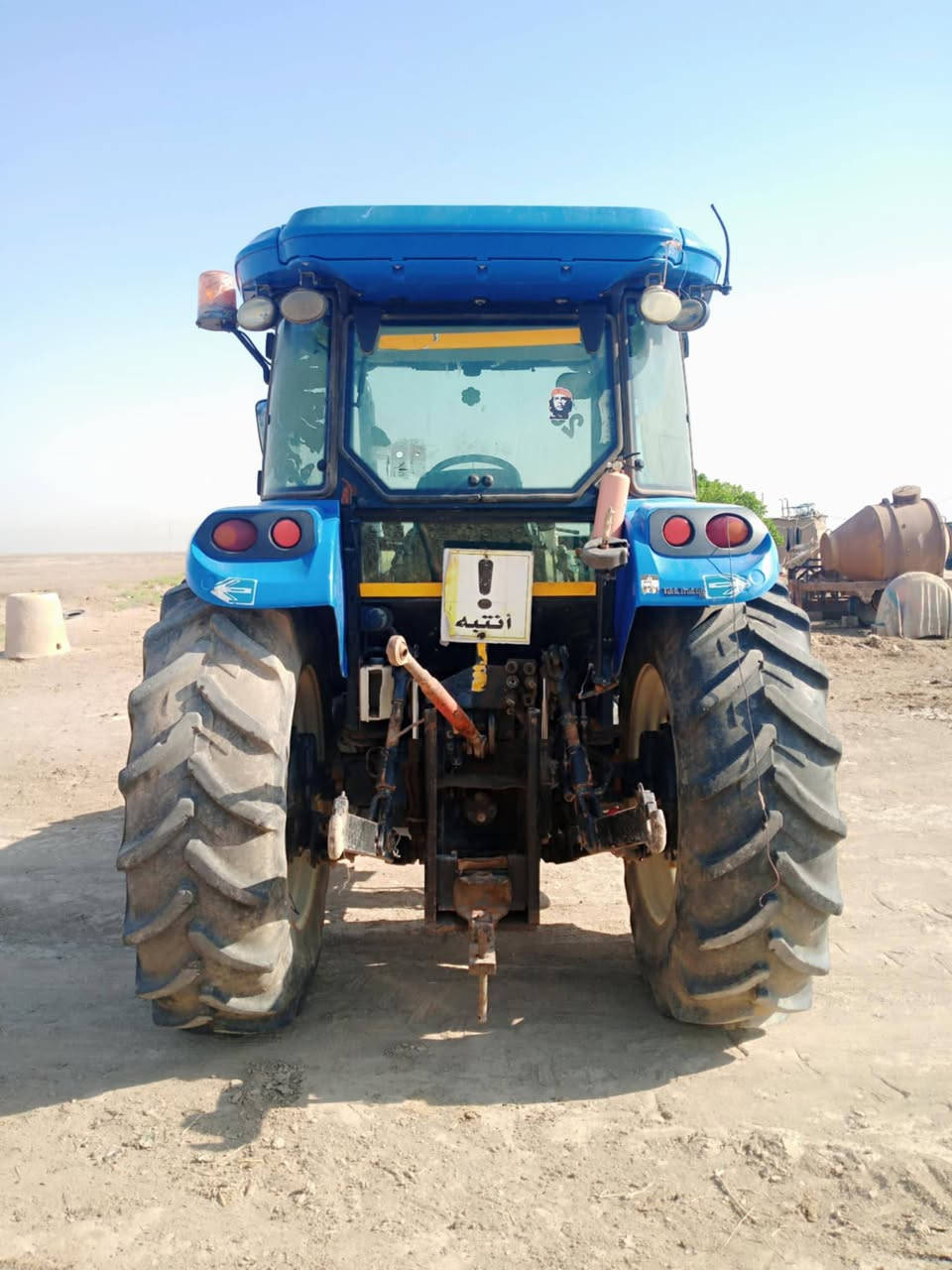 سلام عليكم مكينه لبييع نيو هولند حجم110موديل 2014مكفول كفاله عامه وضع شركه رقم اربيل  سنويه بسمي تحويل مباشر السعر 25مليون العنوان ميسان البتيره للستفسار تصل على الرقم ***********
