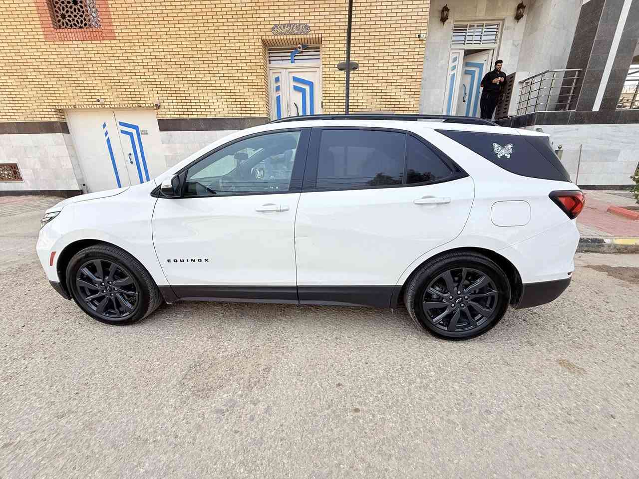 شوفرليت ايكونوكس RS موديل : 2024
عداد المسافة : 30 الف كليو 

المواصفات :RS
شاشة الكتروني 
بصمة ابواب
بصمة تشغيل 
تشغيل عن بعد 
هاند بريك بصمة 
صندوق شفط كهربائي 

سستم سماعات 
كاميرة °360

كاميرة خلفي
اوتو ستارت 
اوتو ستوب
رادار °360
رادار امامي (تحديد مسار)
رادار جانبي  (نقاط عمياء)
رادار خلفي (التحذير من الاصطدام)
حساسات  °360
حساسات امامي
حساسات جانبي 
حساسات خلفي 
كشنات جلد 
كشنات كهربائي
كشنات هيتر
تحكم ستيرن
ستيرن هيتر
تبريد لمس
تبريد مركزي 
لايتات ليد وعدسة زينون بيلادي
السياره حره 
رقم بأسمي 
السياره جاهزة  مابيه نقص 
السعر  190$ 
للتواصل 
***********
