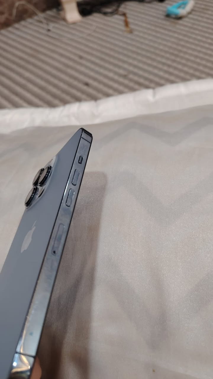 سلام عليكم 13برو فقط بطاريه ٧٩الجهاز بحالت الوكاله برطاني اصلي مستبدل شاشه فقط اصليه شديته ب٩٠ السعر ٤٠٠وبي مجال العنوان ناصريه مركز ***********
