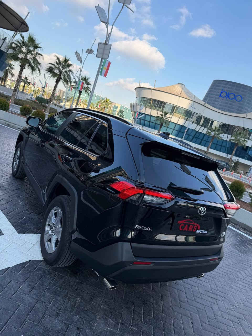 2025 تويوتا RA4 XLE 4*4 -هايبرد
الموديل :2025 
المسافه المقطوعه : 16000
اللون : اسود 
حجم المحرك :4 سلندر2,5 دبل اكس 4*4
السياره متسورده : امريكا
المواصفات :فول -XLE المعروفه بفئتها
سلايت- صندوق كهربائي- بصمة تشغيل -AUTO HOLD -كشنات تدفئه -كهربائي- تدفئه المقود -كاميره خلفيه -دبل اكسل -رادار امامي - حساسات-بالاضافه الى بقية المواصفات 
الضرر: بدون صبغ مكفوله من الصبغ فقط قطعتين مبدل نفس اللون بجم كبس 
السياره متواجده باربيل بدون رقم تترقم شمالي 
للاستفسار 
0750 81 81 81 1
0777 435 30 83
0780 355 57 55
