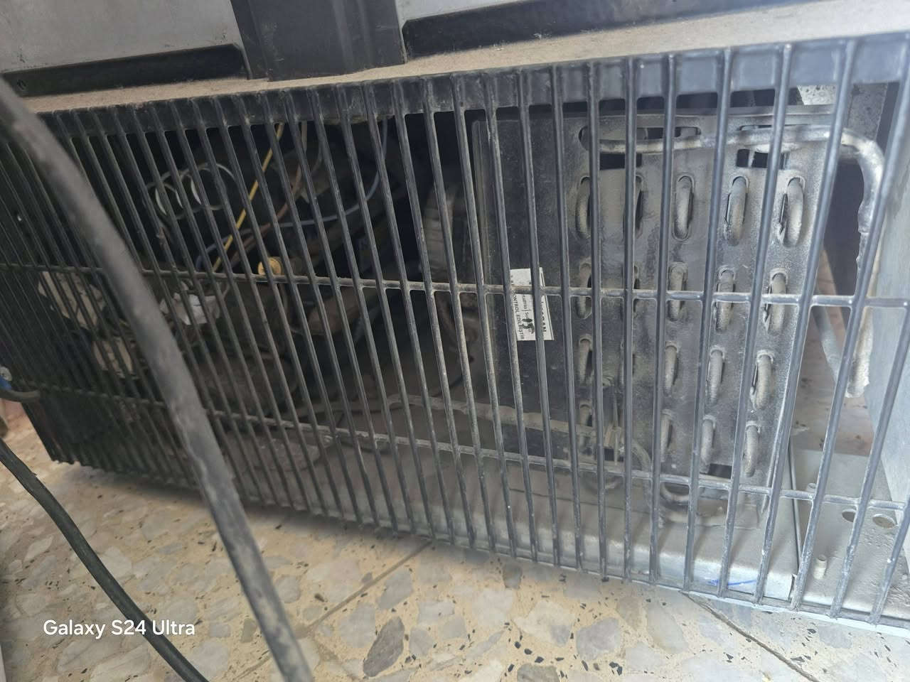 سلام عليكم عارضه جديده مستعجل على بيعه ٢٢٥٠الف بغداد ‎***********
