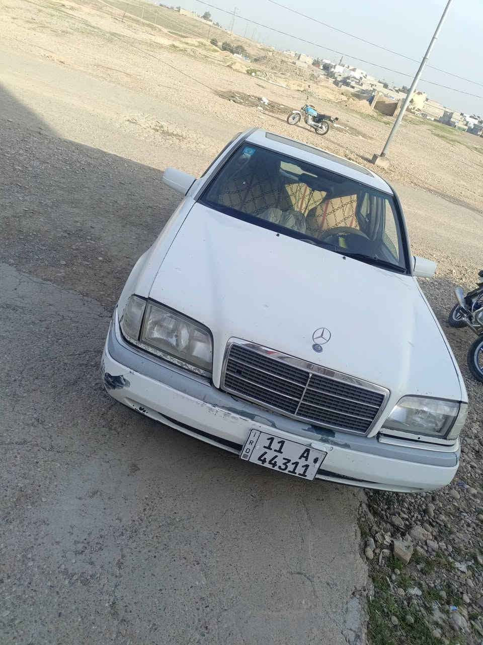 مارسيدس c200 موديل 1997 محرك بطه 2500 سعر 50 ورقه وبي مجال ***********
