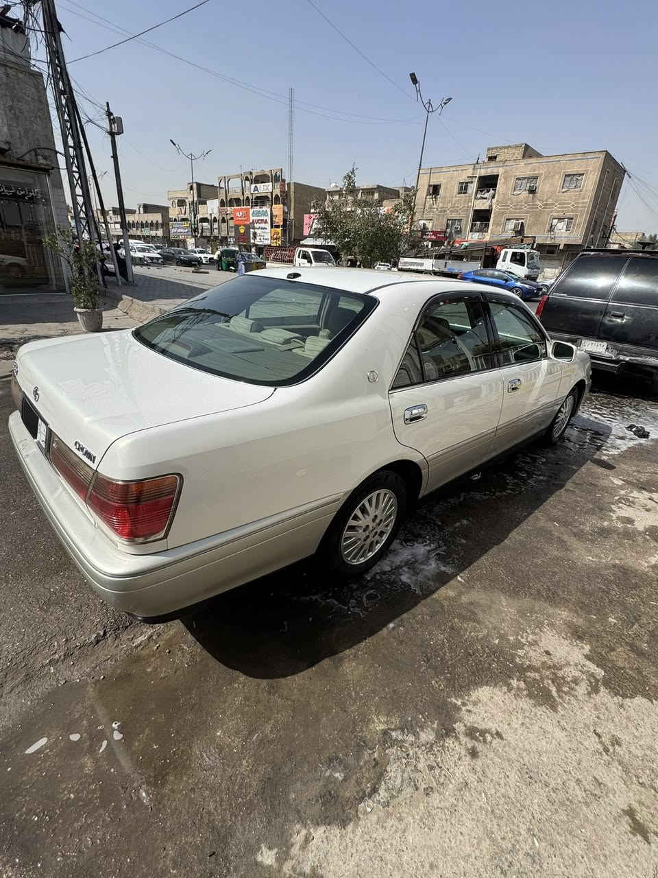 السلام عليكم لبيع ملكه مديل 2003 مكفول عامه من صبغ وضرب سياره جهازه عله خار حبه  قرار 48وكاله بسمنه صاحب سنويه موجود مادفوع كمراك مالهه  المكان بغداد الرقم ***********
