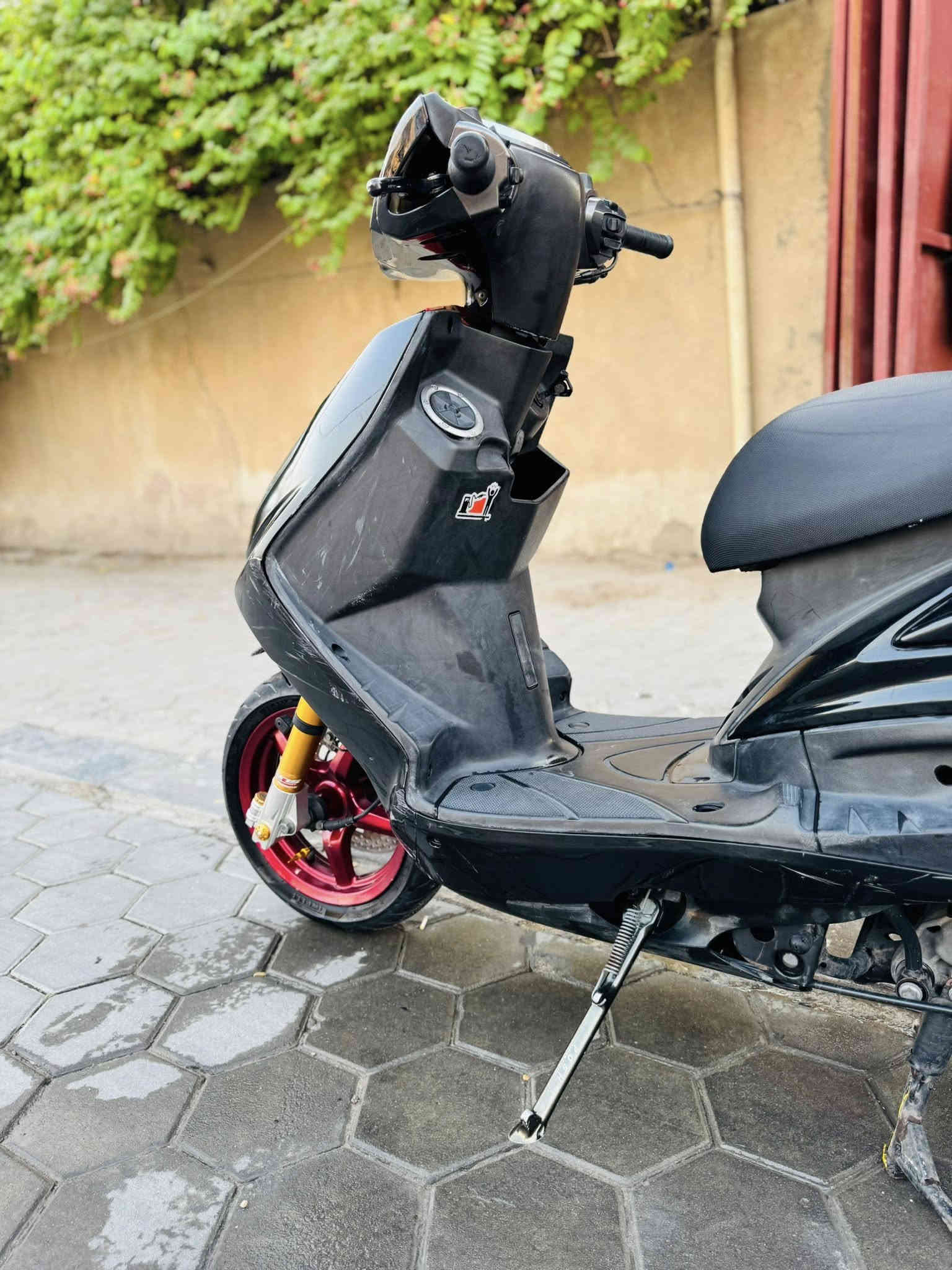 سكنس فحل دبل نوزل دراجه مزروعه تزويد اصلي كلجات اصليه رياضي صدر رياضي فج رياضي اصلي صالنصه صجميه دبلات وره Dyجك صفح رياضي يدات بريك رياضي كتلك ملغومه تزويد وهواي مصروف عليه منضومت زنون بيه دراجه بانزينه بس محسن اديرله ودهن موتل للمكينه دراجه ع فحص شوفت عينك تزويده ومحركه ممفتوح ع فحص السعر مليون450وبيه مجال مكاني النجف دراجه بل حقيقه احله رقمي***********وشراي يدلل
