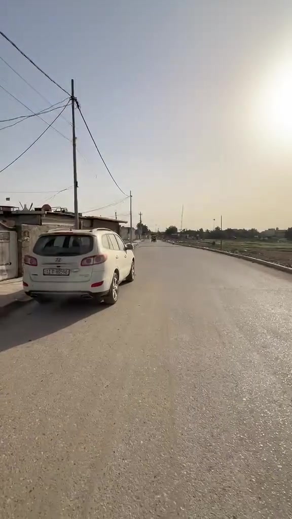 دار للبيع تجاوز مساحة 90 متر تقريباً كامل خدمات بالباب تبليط مجاري كهرباء شارع رئيسي ركن يحتوي على غرفة مطبخ خدمات مساحة بناء غرفة ثانية حديقة خارجة شهداء النفط قرب مدرسة السماحة السعر 22 بي مجال هاتف  ***********
