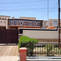 شارع ابو عقرب • ٣٠٠م • ٤ غرف