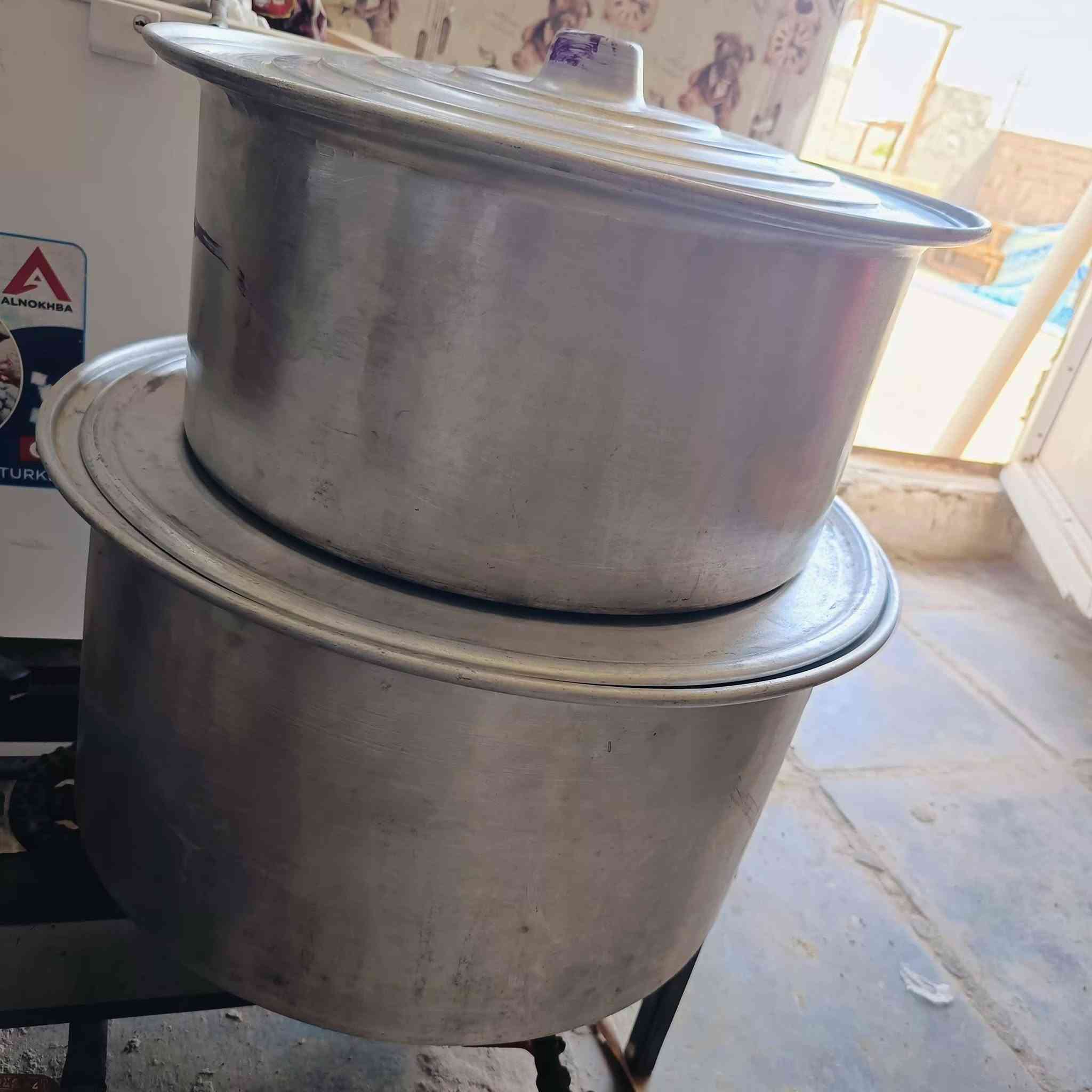 جدوره للبيع قياسهن ٤٠و٥٠
السعر ٧٠وبيهن مجال 
الطباخ سعره ٣٥


**إذا كنت صاحب هذا الإعلان وتريد حذفه لأي سبب، رجاءا أرسل رسالة إلى الدعم الفني**