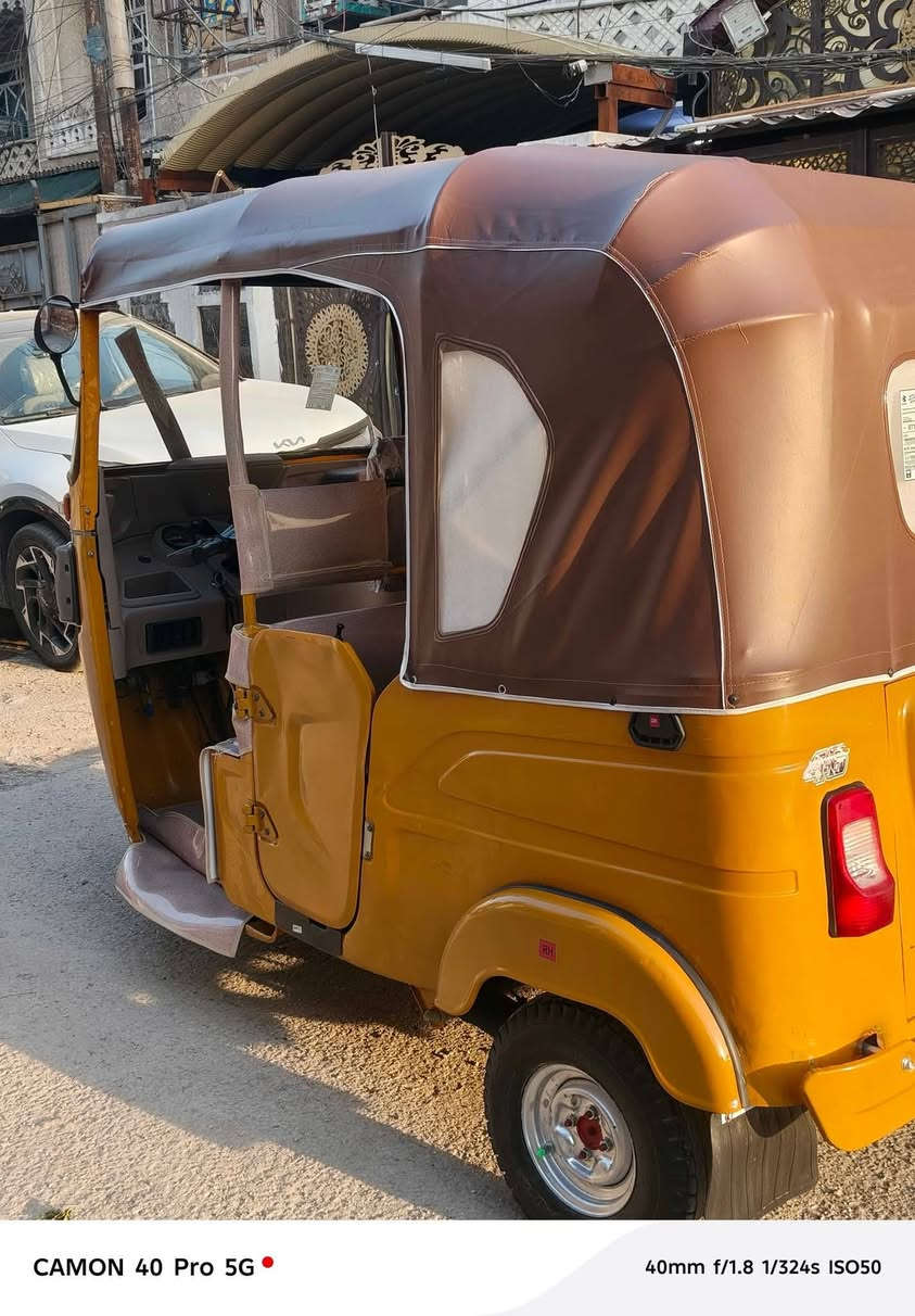 تكتك موديل 21 شهر 8 مرقم بغداد باسمي ارقام انكليزي وهزه جديده تحويل مباشر وين متريد التكتك كامله بيه نقوصات بسيطه ***********
