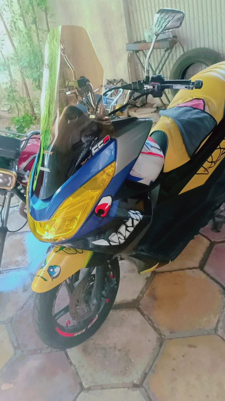 سلام عليكم pcx جيل ثاني ياباني GF مكينة مكفولة بلادي دراجة شلعة معدل خير من الله *********** متراجد نت ورصيد مو شراي لا تعبني رحمة والديك مكان بغداد شعلة 🔥
