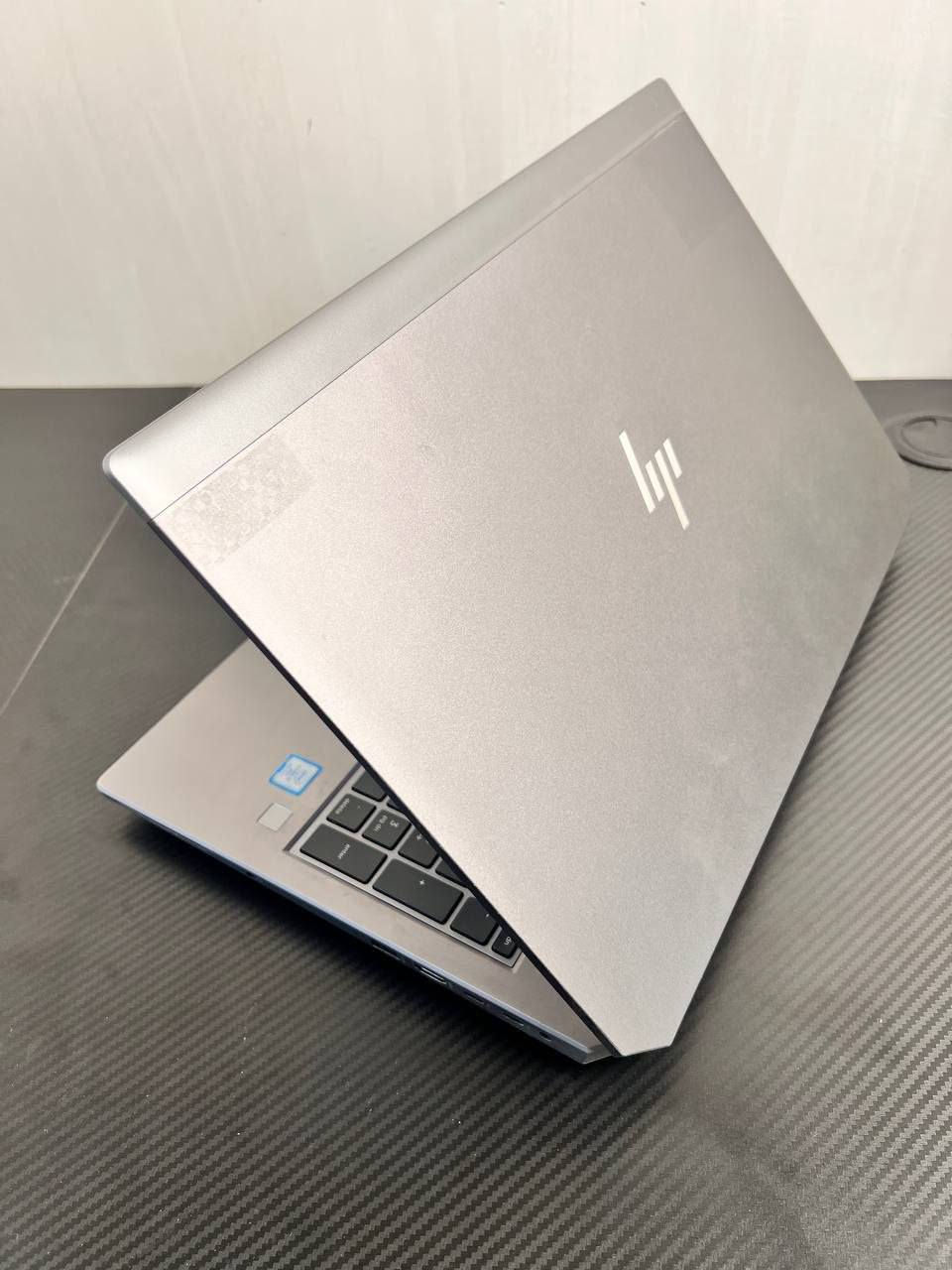 راح تعتمد عليه بكلشي!!
الوحش الانيق : Hp ZBOOK 17 G6 

اذا تريد جهاز يفيدك برامج هندسية والعاب احترافية وسعر معقول؟ وصلت للخيار الصح 

لان هذا اللابتوب يجمع بين القوة والحجم والسعر المعقول...

نحجي بالمواصفات :

• core i7 9850H معالج
• Nvidia QUADRO T1000 4GB كرت شاشة خارجي
• 16GB DDR4 الرام
• SSD 512GB تخزين 
• 15.6 FHD SCREEN شاشة بحجم ودقة عالية
• charger adapter 150W شاحن بقدرة عالية تكفي لكل استخدامات الجهاز
• + Not damaged 98% نظيف جداً 

شنو يشغل من برامج؟ يشغلك كل البرامج الهندسية والتصميم بالراحة
شنو يشغلك العاب؟ تقريباً جميع الالعاب يشغلها 

الملحقات : 
اكيد الشاحن بقدرة 150W

ويجيك ويا ماوس كيمنك 
وكذلك يجي ويا ماوس باد كيمنك 
واكيد حقيبة انيقة

سعر اللابتوب راح يكون 649 الف فقط  

الضمانات؟ 
10 ايام من اي خلل استبدال او استرجاع في حال اخر قطعة 

 

ادخل احجزها لان صعب تحصلها بعد :  *********** واتس 

او على الخاص 
لا تتردد وباجر هذا الوحش يمك...

