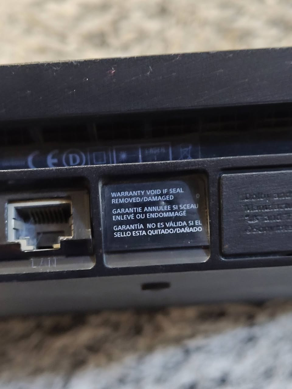 سلام عليكم شباب البيع بلي4سلم نص تيره الله شاهد امفول هاي العابه و بعد جيتي اي ماكو الهه غلاف لا مفتوح وله وبي لعبه مملوكه  مصالح السعر 275وبي مجال حك الجيه ارقم ***********
