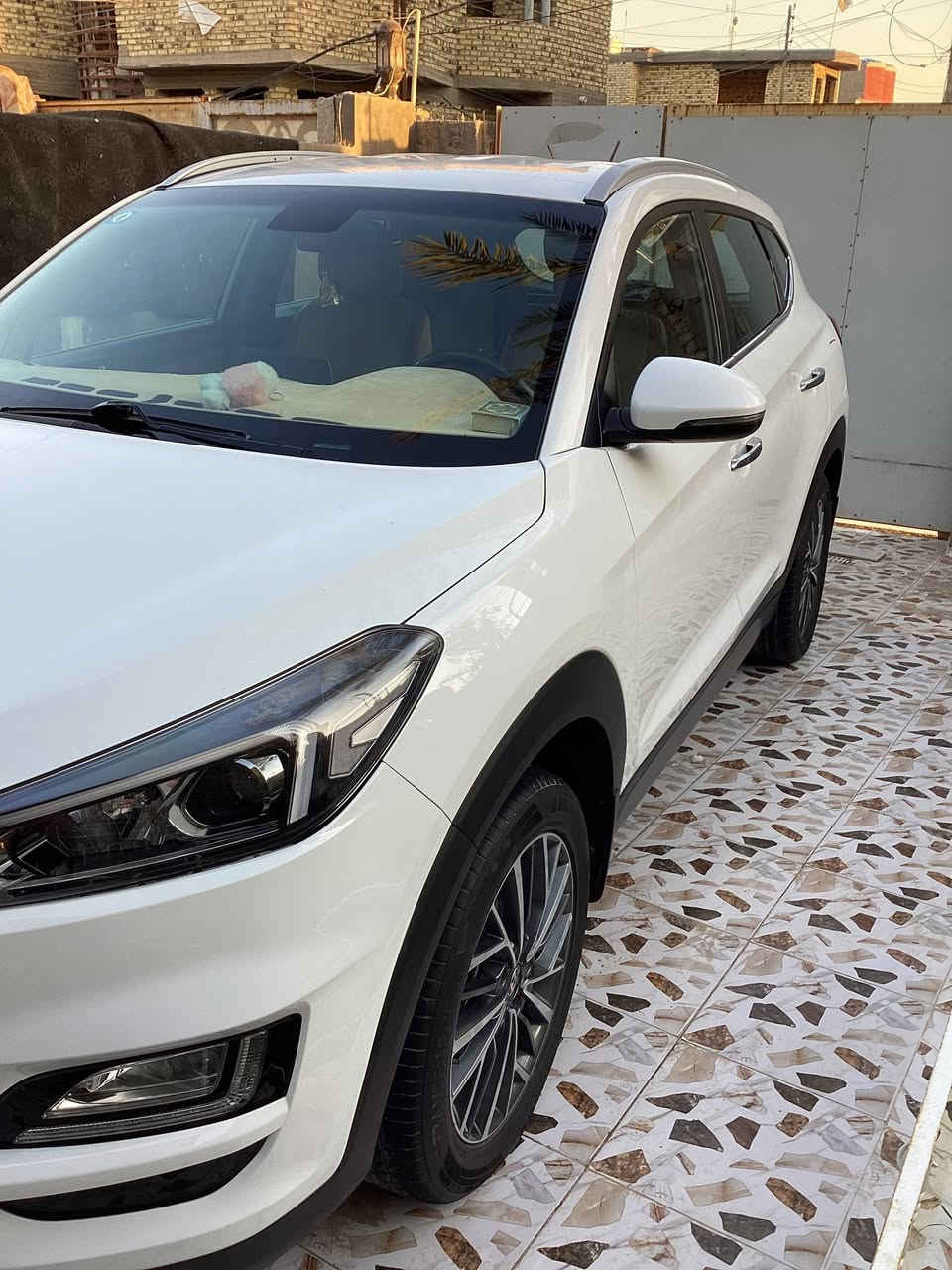 السلام عليكم توسان البيع مكينه 2000  رقم بغداد  بسمي مكفول من صبغ وضربه نظيفه كلش حيل ماشيه 58 مكان بابل غير متوفر علئ فيس قفط تصال علئ هذا رقم ***********
