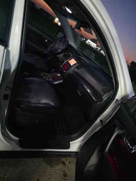 السلام عليكم
للبيع سورنتو 2013 وارد امريكي داخله كلين   EX V6 فول مواصفات  رقم بغداد باسمي تحويل مباشر 

بصمه تشغيل + بصمه ابواب 

بانوراما طكتين 

مكينه سته سلندر  3500 

اشاير بالمري 

سبعه راكب 

كشنات كهرباء+ جلد  + تدفئه وتبريد 

فول تحكم استيرن 

كامره خلفيه + شاشه 

اشاير ترحيب بالدوسه + لد ابواب 

السياره حادثها تبديل باب عكس السايق  بي طخه والباب القديم موجود + جاملغ بي بارد قليل 

مكان السياره بغداد 

السعر 170 وبيها مجال 

للاتصال ‏‪‏‪***********‬‏

‏‪***********‬‏
