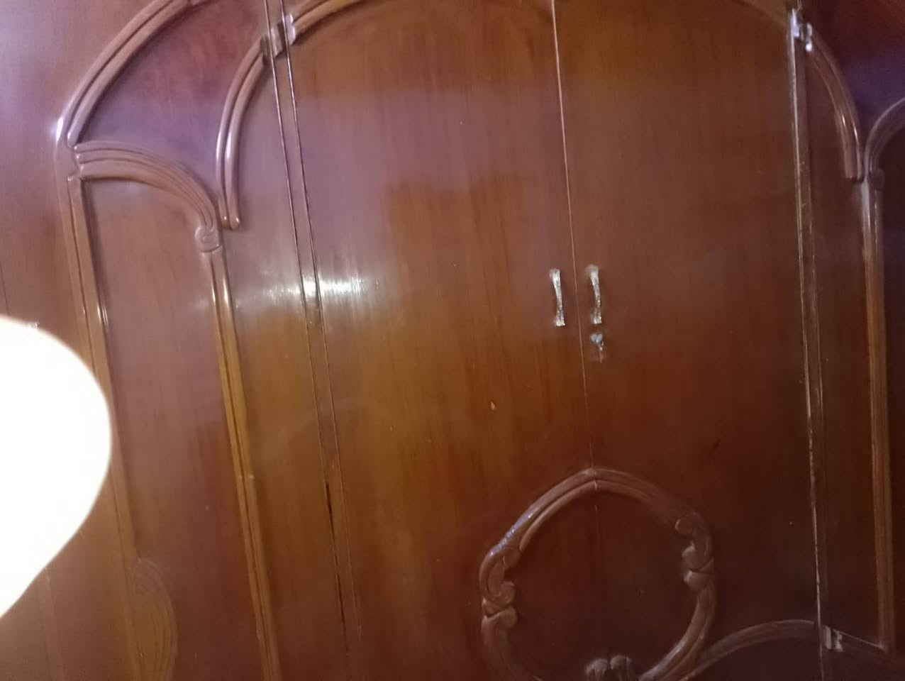 اغراض منزلية للبيع بسعر مناسب رقمي *********** مكاني بغداد شارع النضال
