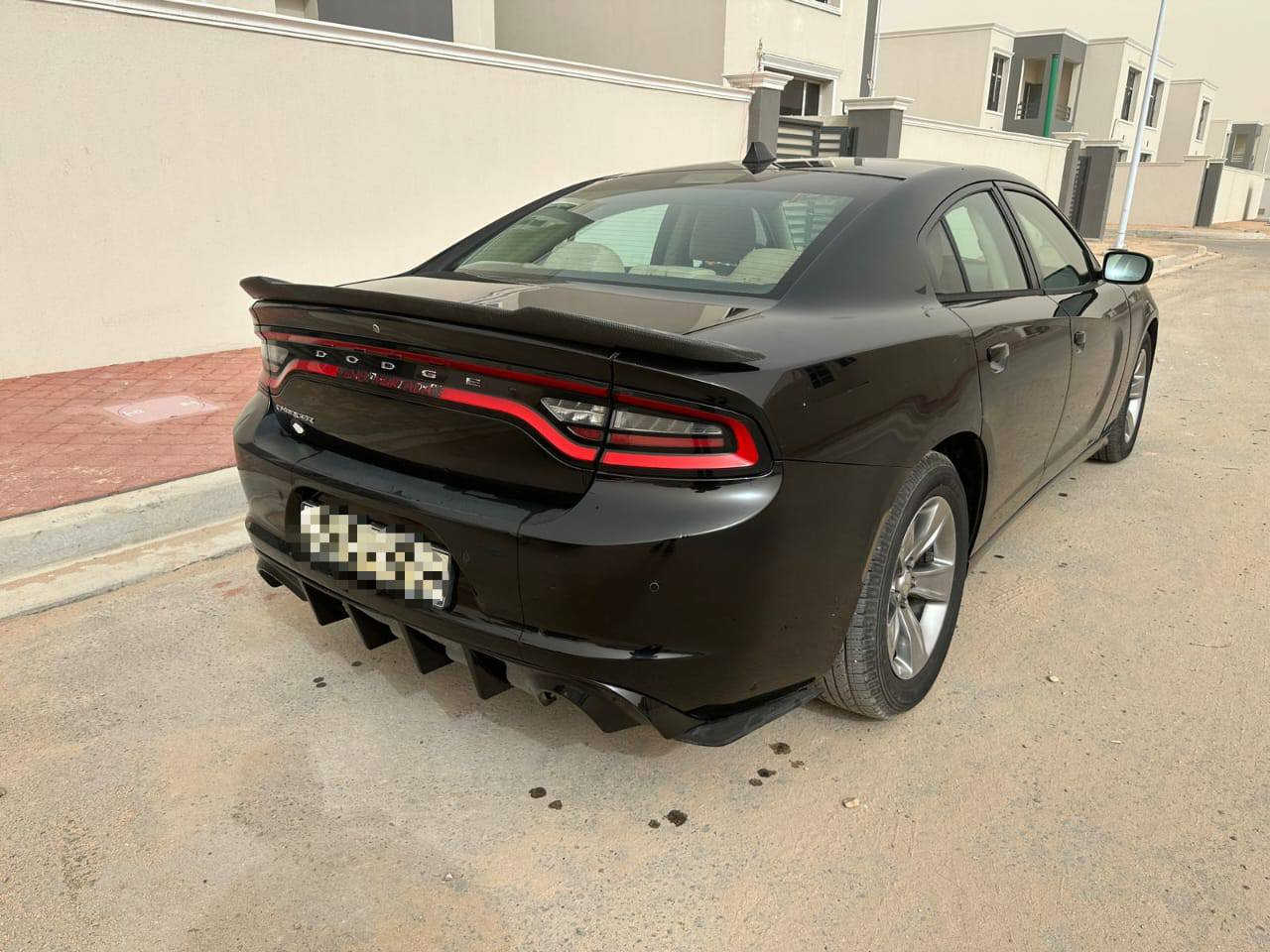 جارجر مديل 2016 وارد أمريكي رقم أربيل مكينه كير كفاله سته سلندر سياره جاهزه كهربائيات حداده جديده تخم تاير موصفات السياره السياره فقط بيها باب مبدل ابلاد السعر 175 وبيها مجال مكاني البصرة ***********
