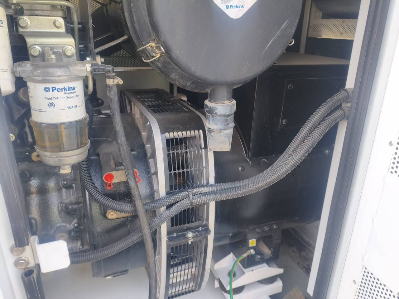 السلام عليكم ورحمه الله
للبيع
مولدة بيركنز إنكليزي 
6سلندر 150كيفي
حديث حجم البستم 105ملم
موديل 2024
عدد ساعات التشغيل 400ساعة فقط
بوضع الزيرو
للمزيد من التفاصيل لاتصال أو المراسلة 
*********** ابو شهم الزبيدي 
بغداد عوريج
