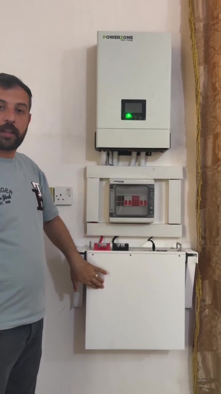 ⚡ تنصيب منظومة طاقة شمسية في محافظة كربلاء (حسب طلب الزبون)

🔹 5امبير نهاري/ 5 امبير ليلي لمدة(4)ساعات⏰

📊 مكونات المنظومة:
☀️ا 
🔹 إنفيرتر 6 power zoneكيلوواط  — 
🔹 بطارية 5powre  zoneكيلوواط  —
☀️
📟بورد حماية ATS. يحمي المنزل والمنظومة بشكل كامل

💡 منظومة مصممة حسب احتياج الزبون لضمان أفضل أداء واستفادة من المنظومة 
 #كربلاء  #واسط
الاستفسار 
***********6

‭0780 674 9186‬
