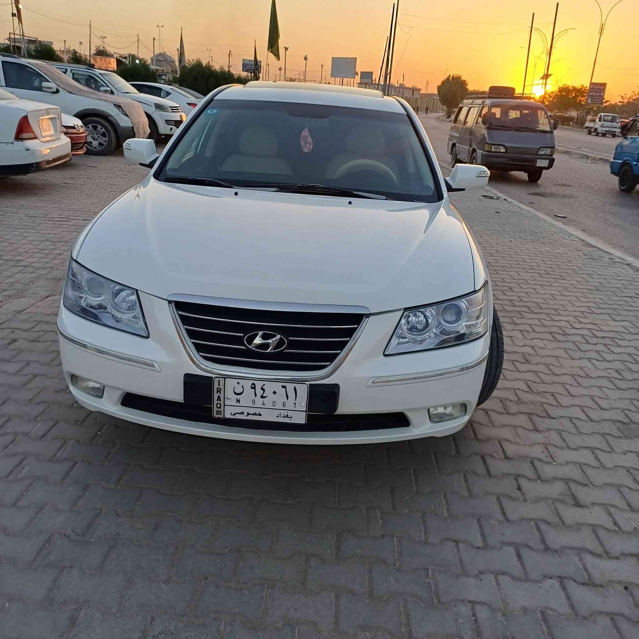 السلام عليكم سوناتا وارد خليجي موديل ٢٠٠٩ محرك ٢٤٠٠ دوش رقم بغداد مشروع وطني تحويل مباشر  مكفوله من الضربه والتبديل بيها رشات صبغ اثر شخوط تخريب 
فول موصفات ١/١ويل ١٧ فتحت سقف كشن كهرباء
هواي بيها موصفات 
سياره جاهزه من كول النواحي مال جناي 
السعر ١١٠ 
*********** مكاني بابل
