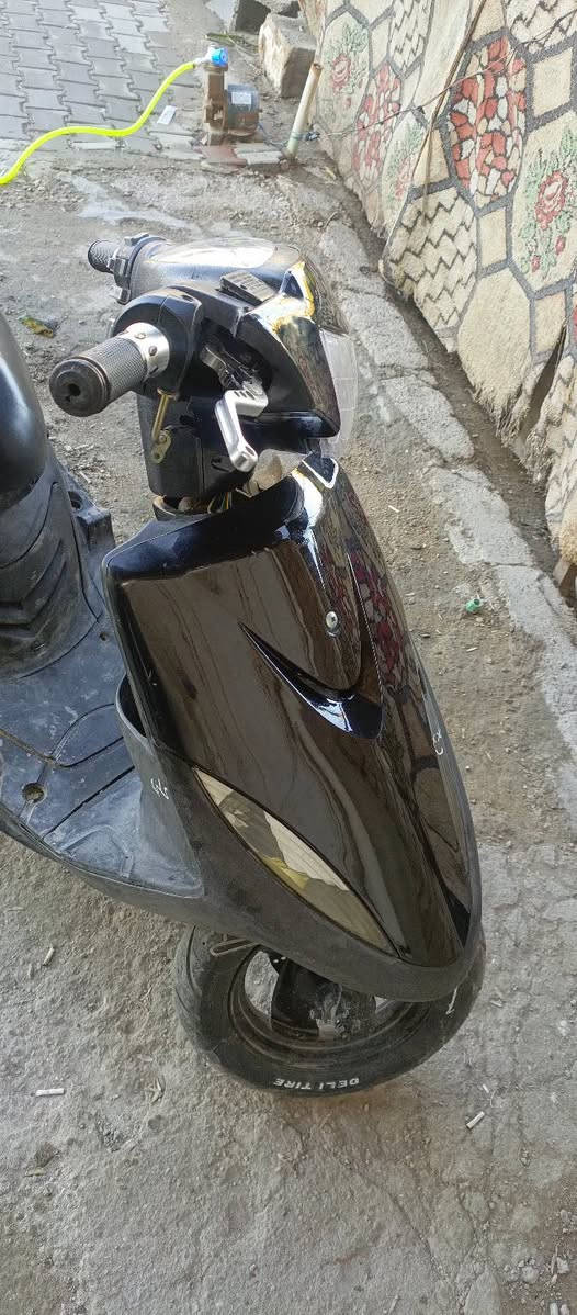 سلام عليكم دراجه ماكس عدله للبيع كلشي شغال شرط اخليك تسمع بس صوت صالنصه كهربائيات كامله ع اخير حبايه سلف هندر نكره مكينه 49بلادي صالنصه رياضي اف ام سعر 600بيه مجال للطيبين وشايف خير الي ياخذه ***********واتساب
