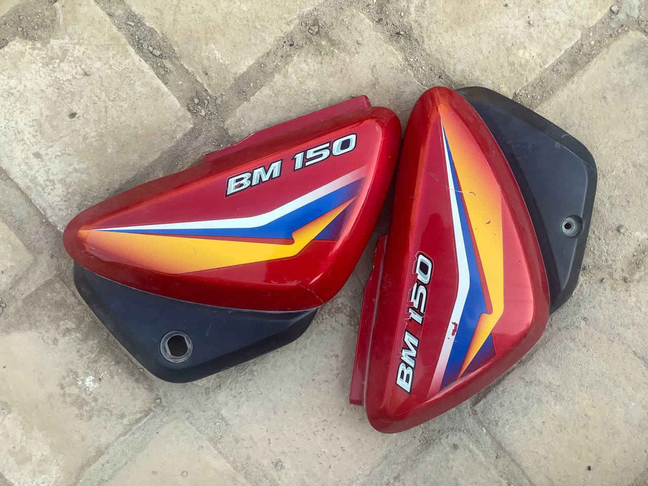 سلام عليكم غراض بوكسر كلاسيك اي شي بصوره سعر 5 الف مكاني الحله تريد توصيل موجود رقم  ***********
