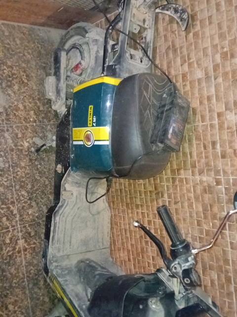 دراجة شحن R7 قبل شهر بدل البطاريات وهسة صار ضعف بيه وعفتهة