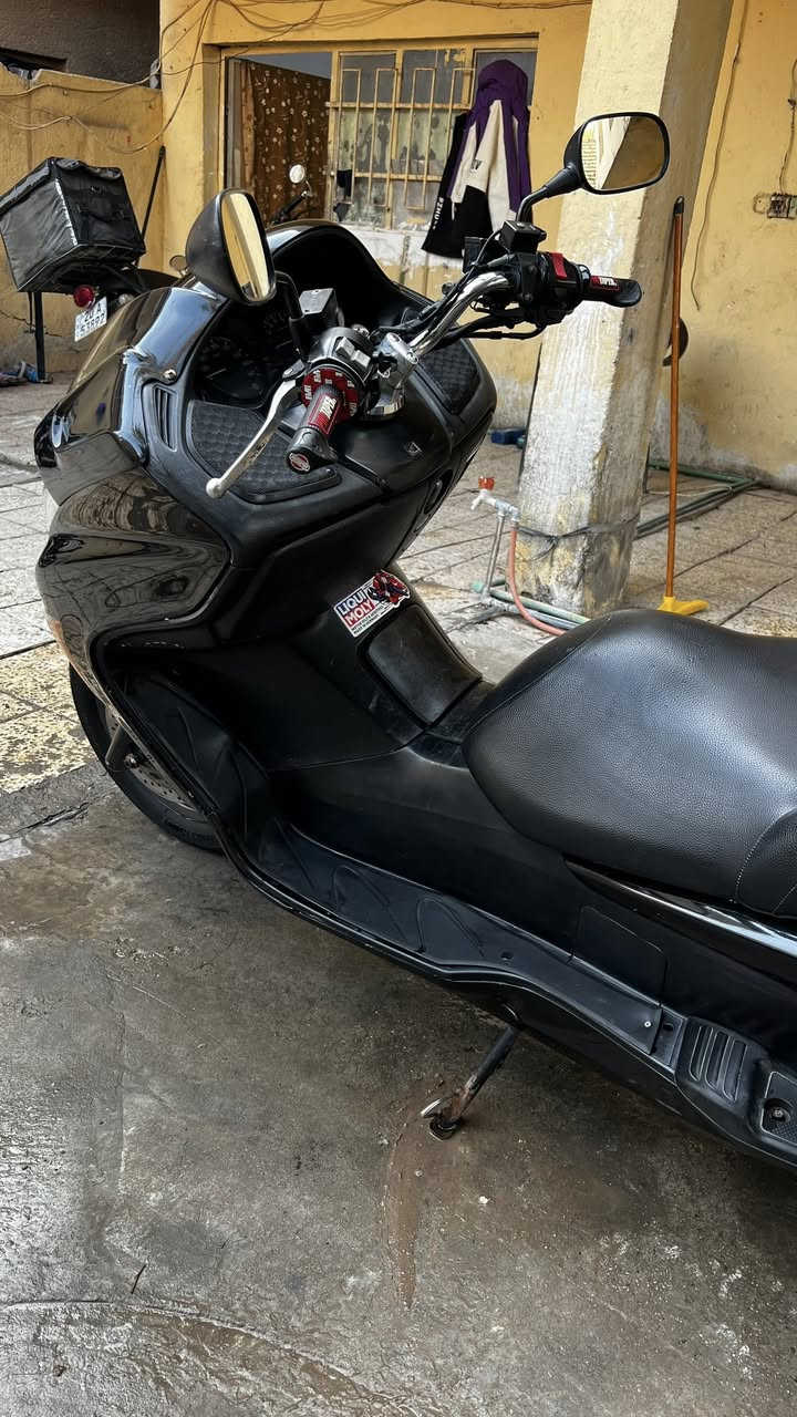 سلام عليكم للبيع فورزه 0/9 7 كير 4 تحويلات دراجه جديده وحلوه مكينه مكفوله كلشي بيه شغال شلعه ومعدل تخبل مكانه بغداد الحسنيه الشراي يتصل *********** سعر 9 ورقات
