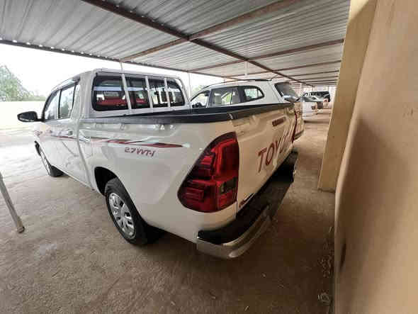 سلام عليكم 
بكم زيرو للبيع 
موديل 2025
كير ومحرك شرط 
عنوان شرقاط 
لا طخه لا شخط شرط 
السعر 270 وبيها مجال للطيبين 
الرقم ***********
