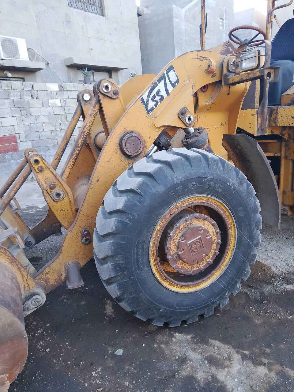 شفل عادي محرك بي موديل 79 أصل رقم ديالى الماني مكان الشفل رمادي الاتصال ***********
