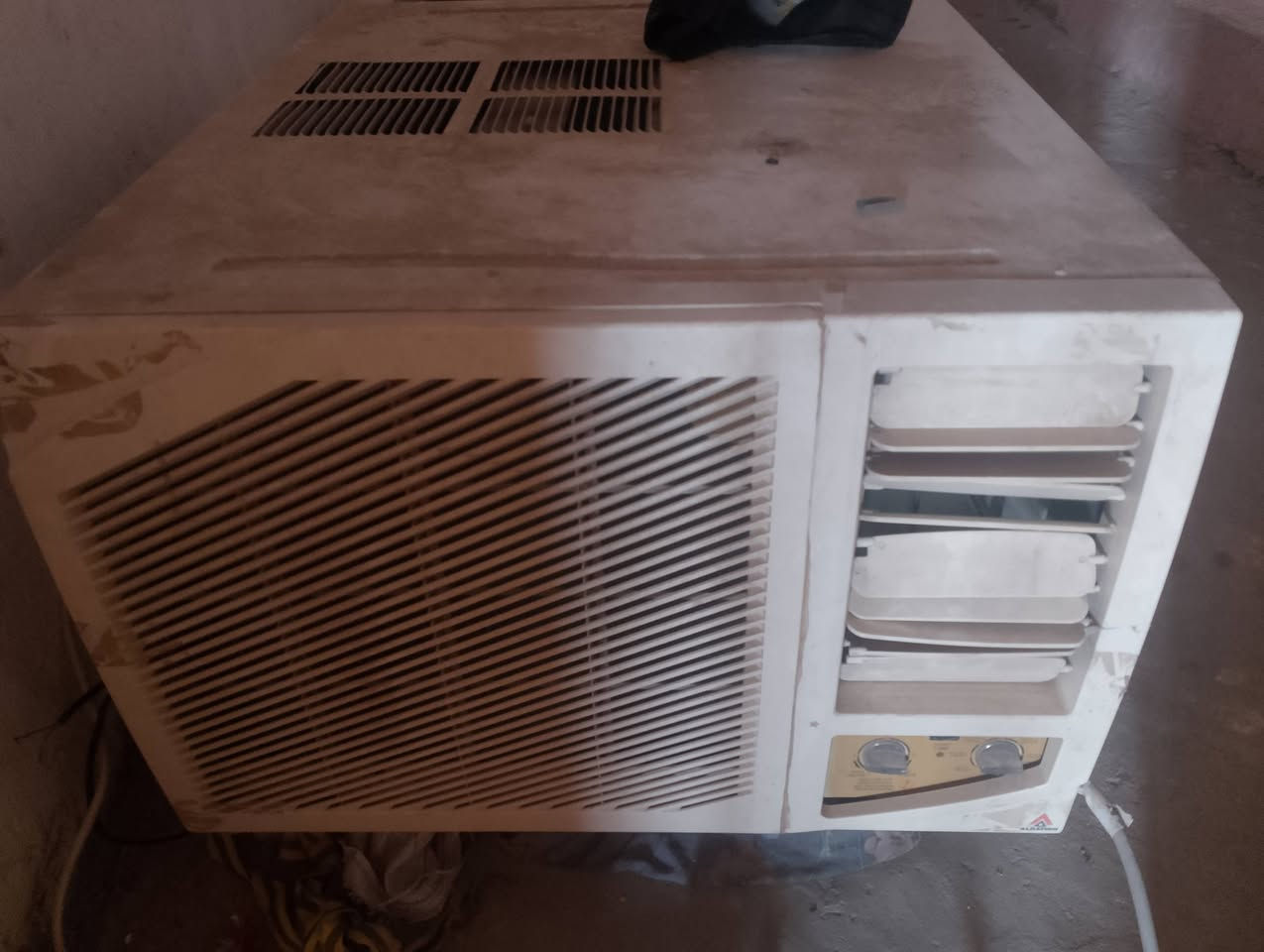 مكيف شغال بارد جيب وشد سعر ١٠٠٥٠


**إذا كنت صاحب هذا الإعلان وتريد حذفه لأي سبب، رجاءا أرسل رسالة إلى الدعم الفني**