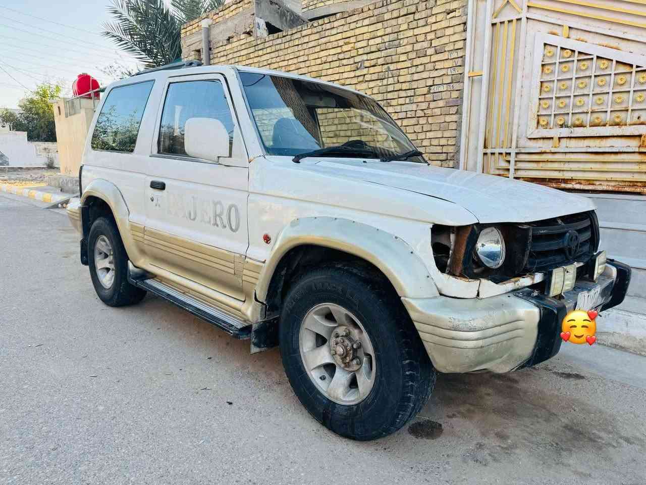 جيب باجيرو تك باب موديل 1994 رقم ذي قار الماني مشروع وطني سنويه لل2029 مداور ثاني يوم
كير ومكينه 2500 مكفولات
طخم تاير ويل كب
كهربائيات كلها تشتغل
حداديه نضيفه
باتري وراديتر وعنبار وبريشر جدد
دواخل نظيفه
ترايك وين ماتريد
مكان السياره الناصريه المركز
السعر 31 وبيه مجال 
للاستفسار ***********
