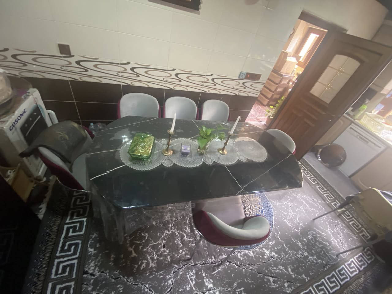 ئەم مێزی نان خواردنە ٦ نەفەریە بۆ فرۆشتن لە سلێمانیە زۆربەپاکی ماوەتەوە بۆ زانینی نرخ نامە بنێرە


**إذا كنت صاحب هذا الإعلان وتريد حذفه لأي سبب، رجاءا أرسل رسالة إلى الدعم الفني**