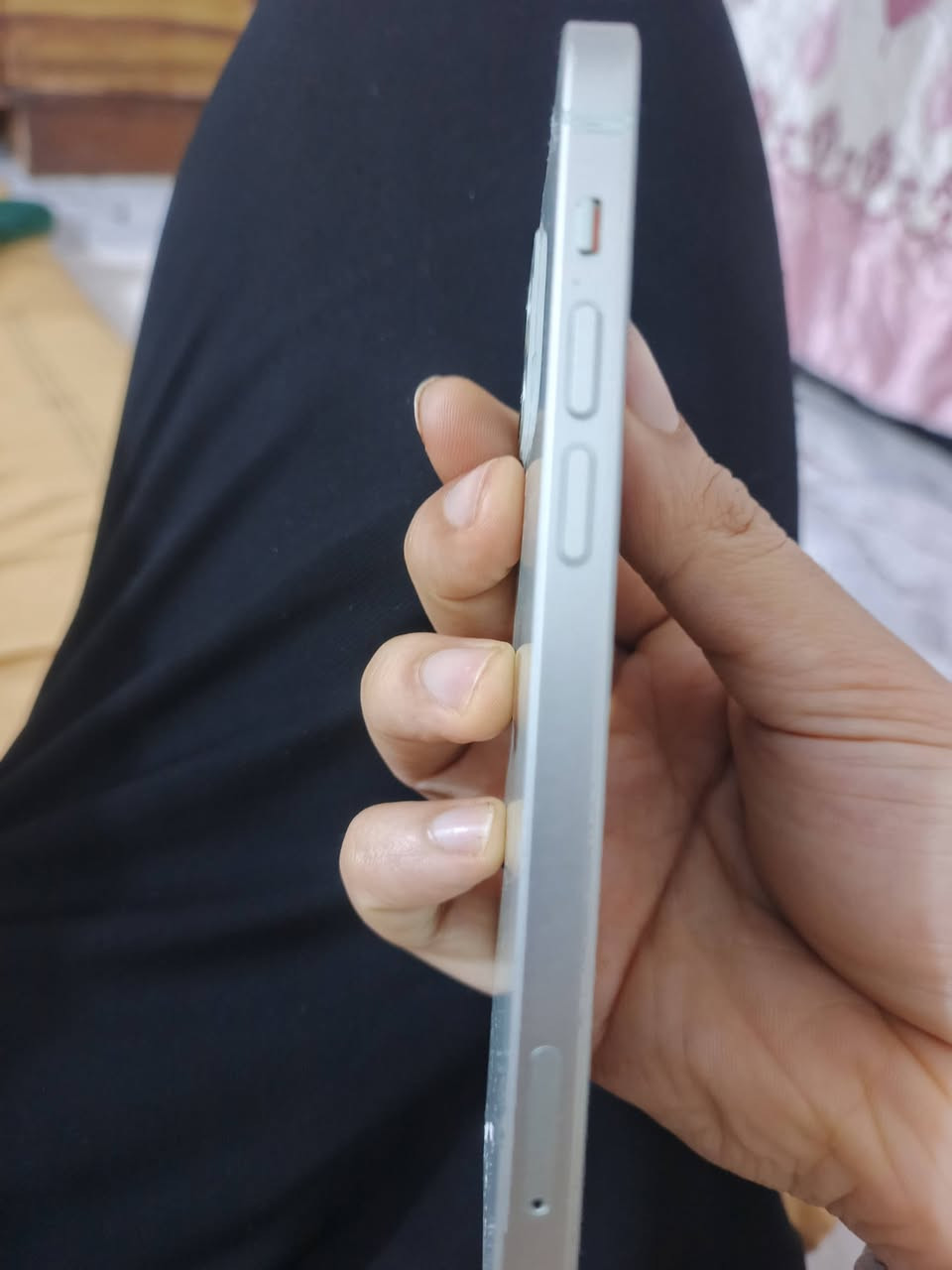 ايفون ١٢ ذ١٢٨  مبدل بطاريه وكامره اصليات والضهر بي كسور فقط للبيع سعره ٢٥٠  او مراوس بايفون مع فرق


**إذا كنت صاحب هذا الإعلان وتريد حذفه لأي سبب، رجاءا أرسل رسالة إلى الدعم الفني**