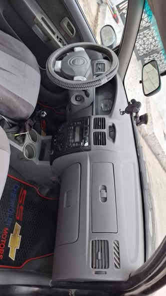 (***********) (***********) كيا ريو كير عادي موديل ٢٠٠٧ كير و محرك شرط تبريد و تدفئة شغال حدادية مالها مضبوط داخل غرفة سيارة حيل نظيفة سيارة عام بخ للجمالية بس رش بدون معجون علمود تكحيل ضررها فقط باب سكن سعرها(٥٠) مكانها قضاء بردرش بين اربيل و دهوك
