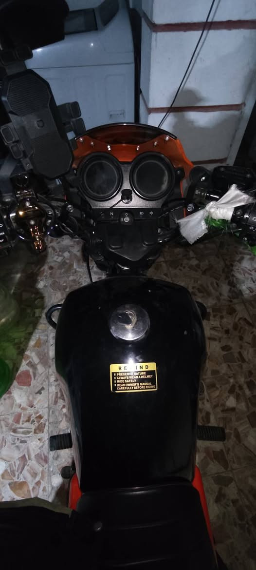 سلام عليكم دراجة دايوان جبلي موديل2025 200سيسي الدراجة ماشية عشرتالاف ما مبدل بيهة اي شي كفالة عامة رقم اربيل عربي 
مكاني:بغداد مدينة الصدر
السعر :2450 او بي مجال للشراية 
الرقم: ***********
