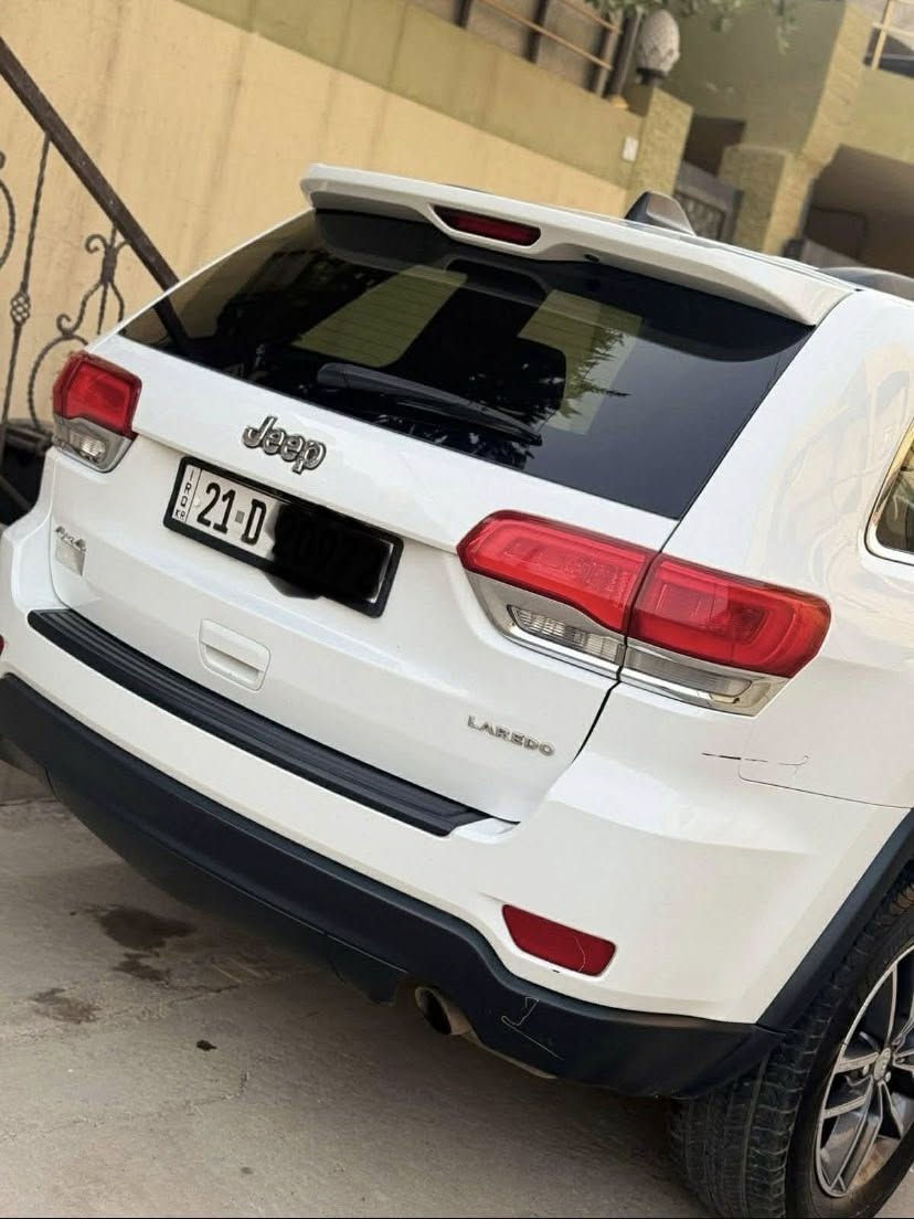 سلام عليكم جيب لاريدو موديل 2015 للبيع مواصفاتها:بصمه ثلاث وضع قياده فور ويل 4*4 رقم سنويه جديد سياره بأسمي صبغه: ثلاث قطع كدام مصبوغ بدون ايرباك سعرە جوه كل سوق فقط 187$ رقم:***********
