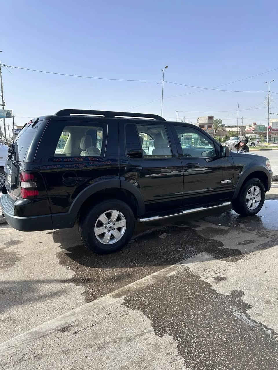 فورد اكسبلورر 2007    لا صبغ ولا ضربه محرك كير خير من الله  تبريد ثلج   ٥ راكب  قطعتين تبريد     سعر  ١١٠    وبيهه مجال  *********** بسمي تحويل ثاني يوم
