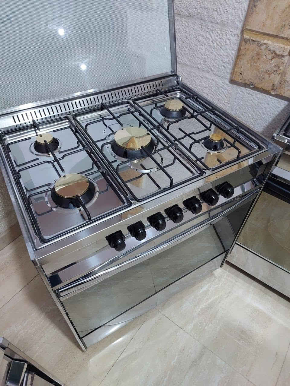 عرض خاص ومحدود 🔥 غازات يونفيرسال ايطالي 🇮🇹
مجدد كامل ستانلس ستيل كامل 
 7 مفاتيح احسن وافضل الانواع 
بيشتغل فرنو فوق وتحت مع بعض او كل شوايه لحال 🔥👌
كفاله خطيه سنه كامله 💯

متوفر قياس 80 سم بسعر 130
متوفر قياس 90 سم.بسعر 150
شامل التوصيل عمان والزرقاء فقط 🔥🔥طلب على واتساب 0780732803


**إذا كنت صاحب هذا الإعلان وتريد حذفه لأي سبب، رجاءا أرسل رسالة إلى الدعم الفني**