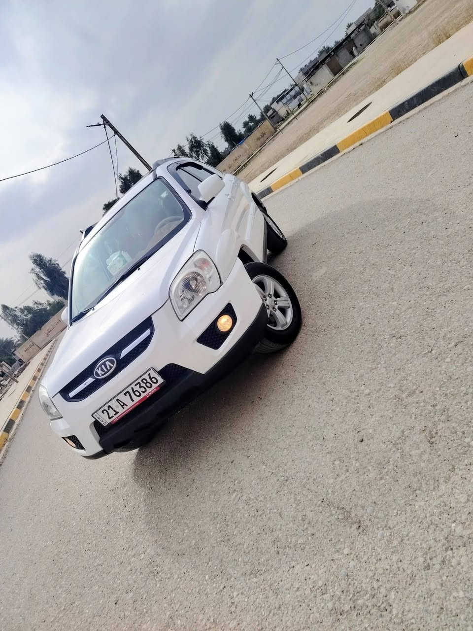 السلام عليكم تحية طيبة للجميع
نبدأ بصلاة عل محمد وعل ال محمد
كيا سبورتج موديل 2010
سياره خليجيه لون ابيض ثلجي مكفوله كفاله عامه
بيه بارد ٤ صابع فقط باب السكن لاغير
رقم سليمانيه بأسمي وشرط التحويل
 و شرط السونار سياره كبس شركه سنويته لغايت ٢٠٣١ وبأسمي كهربائيات كله شغاله عل آخر كير مكينه مكفوله كفاله وشرط الفحص برغي مامفتوح بالمكينه صدر أمامي وخلفي جديد تخم تاير أوربي اصلي جديد
 فتحة سقف طكتين
اسويج عدد ٢ مع بطمتين 
اربع دسك
حساس خلفي
5ويل كب
سنتر لوك 
شاشه مع كامره
سماعات ابلادي رباعيه مع المضخم البلادي
كير اوتوماتيك مع كير عادي
تبريد ثلج تدفئه درجه فول

غرفته زيرو شرط لون عسلي كاعيه جلد
حتئ كتلوك الشركه بيه وموجود بالمنشور
الخاص مفتوح


**إذا كنت صاحب هذا الإعلان وتريد حذفه لأي سبب، رجاءا أرسل رسالة إلى الدعم الفني**