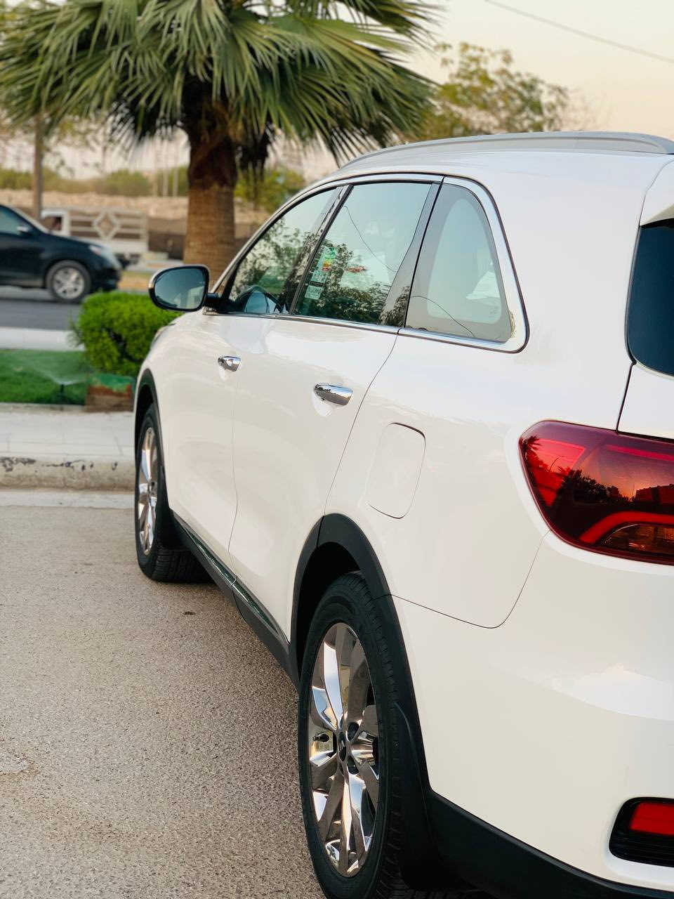 السلام عليكم سورنتو موديل 20ست سلندر بنرامه 7راكب  ماشي 100 الف انكليزي بسمي بيه بابين ابديل وكاله ولسونار بيه السعر 230 مكاني كربلاء ***********
