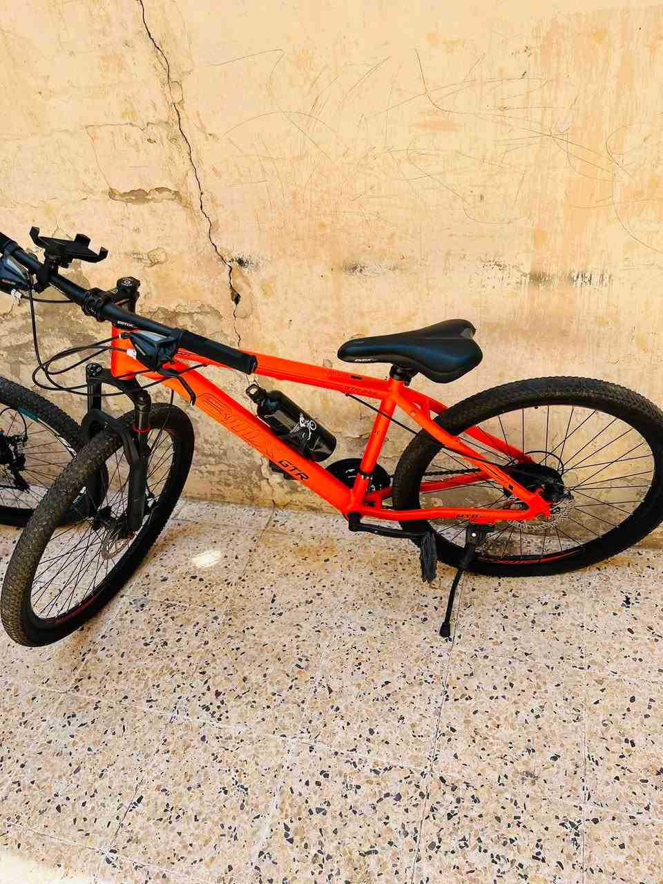 باسكل BMX GTR 
باسكل كلو شغال مابي اي عطل تجي تفحص اي عطل بي لا تاخذو
سعرو 110 وبي مجال قليل حيل للشراي 
الشراي يتصل على ***********
كير خلفي 7 شغال✅
كير امامي شغال ✅
والباسكل فول نضافه✅

