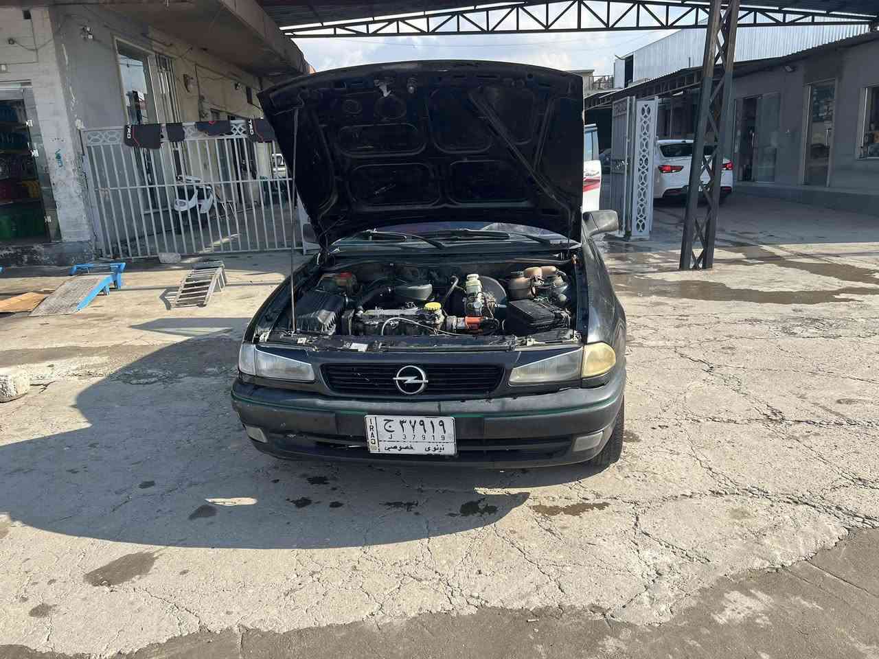 لبيع – سيارة نظيفة وجاهزة واحلى من صور🔴

السيارة خير من الله، دهن وبنزين، قطارة ملبانزين
ترايك بغداد – كير ومحرك ممتازين 👍

🚗 المواصفات:

 • محرك 1600 مرغوب
 • طخم قبل 6 اشهر معمر تواير فوك نص
 • السيارة مرتبة ومصبوغة جمالية فقط
 • وين ما تريد تفحص 🌍
 • شاشة لمس + بلوتوث
 • كاميرا خلفية للرجوع
 • قفل مركزي ريمونت عن بعد
 • كهربائيات كاملة شغالة بدون أي نقص
 • حتى ماسحات الجام الخلفي شغالة
 • هندر بريك شغال
     •        عينة وكلج جدد قبل ثلاث اشهر يعني مي
     •       كيج بانزين شغال مية بلمية
     •        كابون بانزين 

📄 السنوية:

 • لحد شهر 3 / 2027
 • السيارة باسم جيراني هو صاحبها شرعي

ℹ️ ملاحظات:

 • بيها بوند تقحيل بسيط (طبيعي لأن اللون أسود)
 • سيارة ممتازة وما ناقصها شي بس بعض الامور البسيطة

💰 السعر:
46 بيها مجال للطّيبيـن
🚨 بيع مستعجل

📞***********
تعال وتدلل، ومبارك على ياخذها
