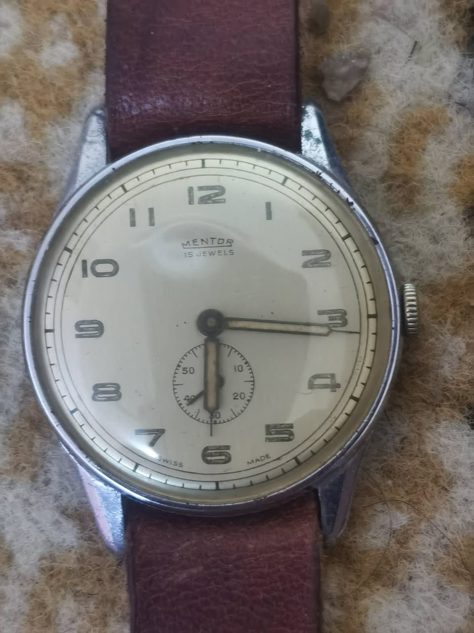 ساعتين للبيع 

سويسري اصلي... انتاج خمسينات 

السعر خاص


**إذا كنت صاحب هذا الإعلان وتريد حذفه لأي سبب، رجاءا أرسل رسالة إلى الدعم الفني**