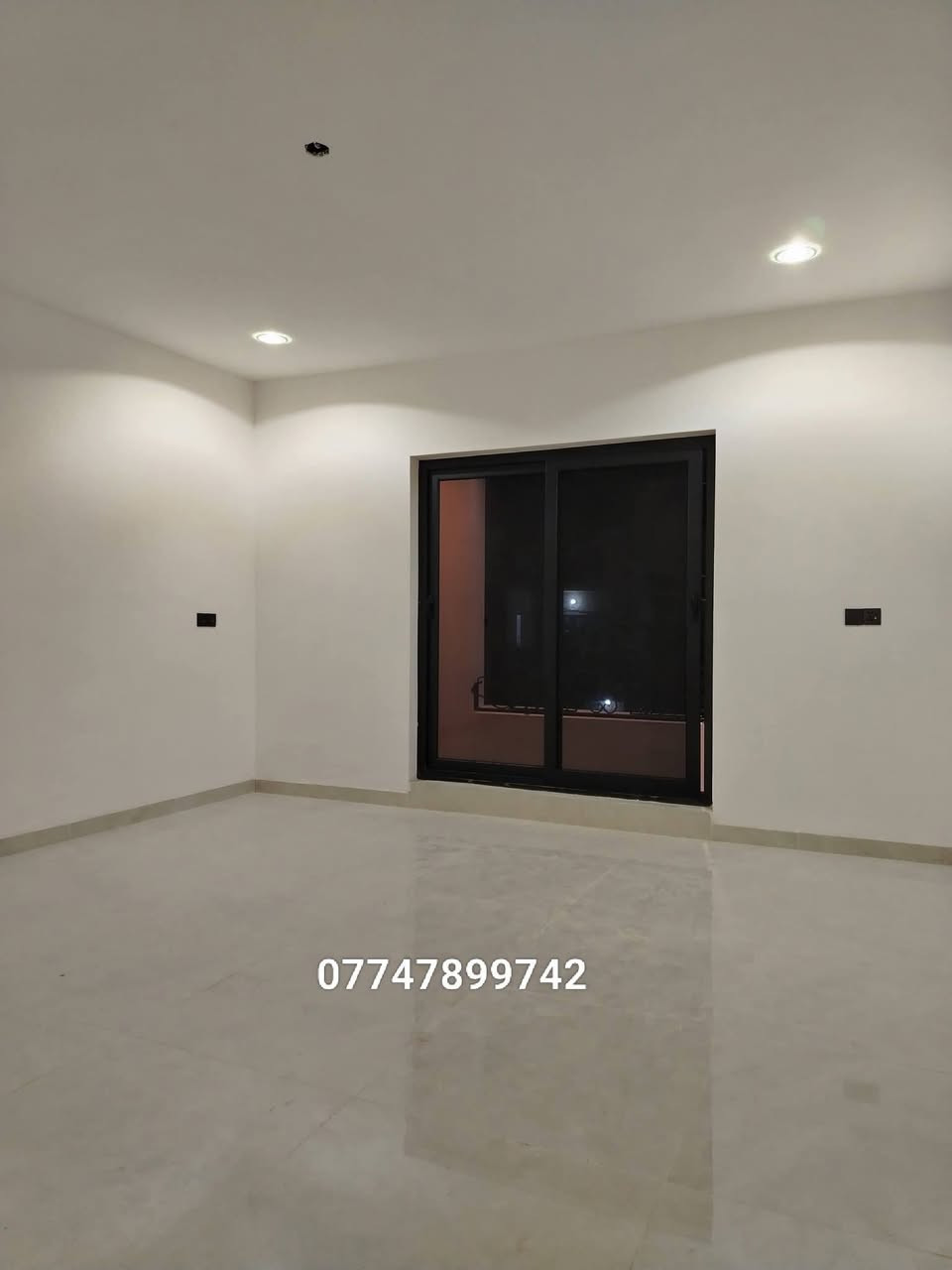 🏡 للبيع منزل في بغداد – حي الجهاد
✅ المساحة: 100 متر
✅ نوع الملكية: طابو ملك صرف
✅ الواجهة: 5 متر
✅ النزال: 20 متر
يحتوي المنزل على: 🔹 استقبال مريح
🔹 مطبخ
🔹 حمامين
🔹 3 غرف نوم
📍 الموقع: بغداد – حي الجهاد
للاستفسار والمعاينة: 📞 مكتب الجبل للعقار
📱 ***********
فرصة مناسبة للسكن العائلي وفي منطقة مخدومة. 📍🏠
