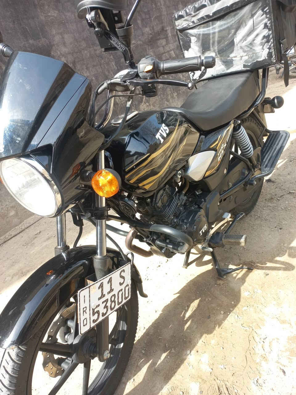 tvs 2023 
مرقمه لوحات نكليزي 
سعرها مليونين 400 
مكاني بغداد ***********
