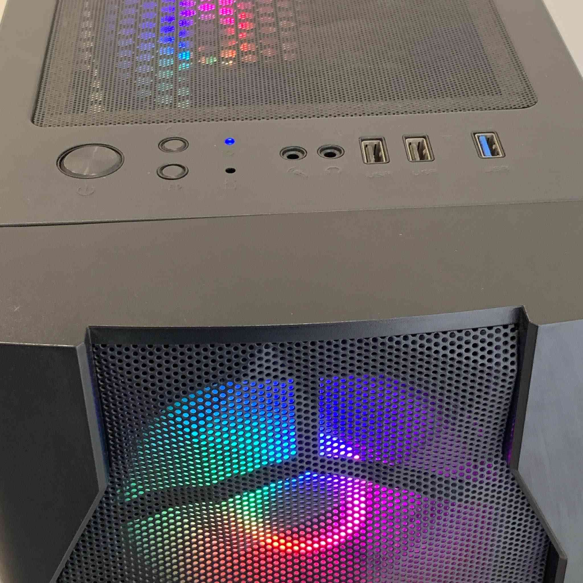 PC Specifications

CPU: Intel® Core™ i3-10100 (4C / 8T)
CPU Cooler: DeepCool Ice Edge Mini FS V2.0
MOBO: ASUS PRIME H410M-R
RAM: 16GB DDR4-2666MHz
SSD: ADATA 256GB SATA SSD 
HDD: Toshiba 500GB 3.5” Second Storage
GPU: Gainward GeForce GTX™ 1650 4GB
PSU: MASS 550W
Case: Mass ATX Mid-Tower Gaming PC Case

✅ Best Use Cases

🖥️ Daily & Office Work
 • Microsoft Office (Word, Excel, PowerPoint)
 • Web browsing, emails, Zoom/Teams
 • Light multitasking
✔️ Very smooth

🎬 Media & Content
 • 1080p video playback (YouTube, Netflix, movies)
 • Light photo editing (Photoshop, Lightroom)
 • Basic video editing (1080p timelines)
✔️ Fine for casual creators

⸻

🎮 Gaming Performance (1080p)

With GTX 1650 4GB + i3-10100, expect Low–Medium settings in modern games:

🟢 Runs Very Well
 • CS2 / CS:GO
 • Valorant
 • League of Legends
 • Dota 2
 • Rocket League
 • Minecraft
 • Fortnite (Performance Mode)

🟡 Playable (Low–Medium Settings)
 • GTA V
 • PUBG
 • Apex Legends
 • Rainbow Six Siege
 • FIFA / EA FC series
 • The Witcher 3 (Low)
 • Skyrim SE السليمانية, العراق


**إذا كنت صاحب هذا الإعلان وتريد حذفه لأي سبب، رجاءا أرسل رسالة إلى الدعم الفني**