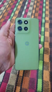 شباب تلفون لبيع اصلي وتوه مشتري سعر 160.  0777 625 6641