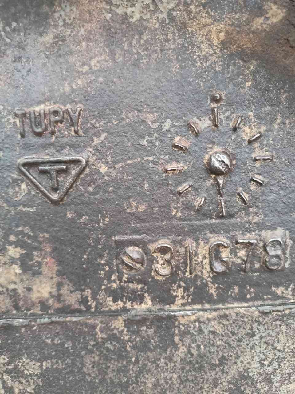 السلام عليكم
تركتر برازيلي حجم 285
 للبيع نضيف حيل كما موضح في الصور 
السعر 10500000 عشره ونص وبيهه مجال 
للاستفسار اكثر اتصل ***********
