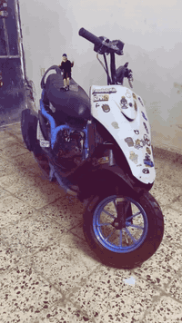 السلام عليكم ماكس عدلة مال لعب بوشة ٥٥ سلف ٥٥ ويالة مشيف جديد تايرات جلاتين جدد شلعة ومعدل تعليك بمكاني بغداد حي الجهاد*********** السعر 350
