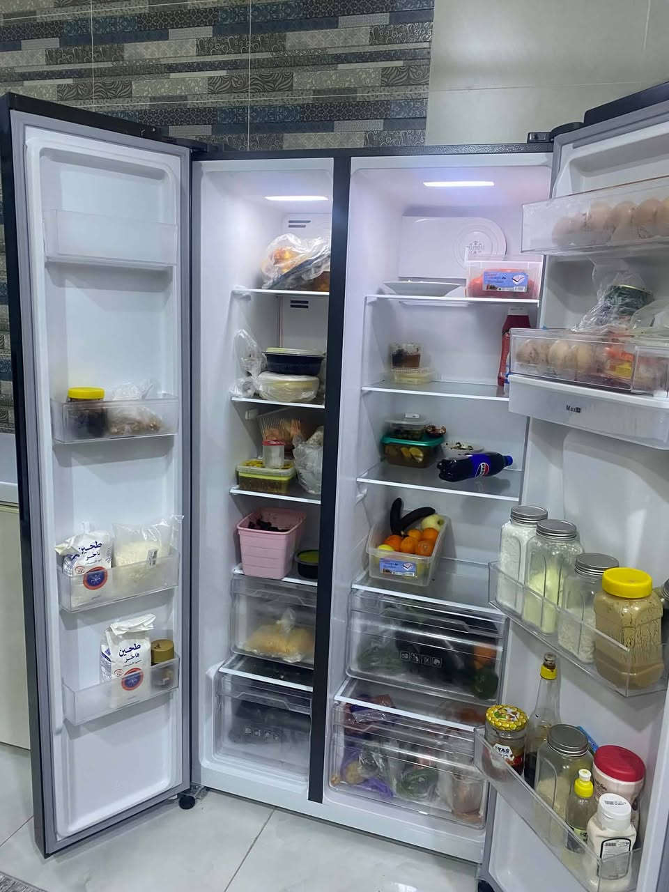 للبيع ثلاجة هيتاشي بعدها جديده أستخدام شهر 
السعر 850 وبيها مجال كلش حق النقل بس رجاءً مو شراي لا تكسر بالسعر لان مجالها بسيط جدا وبخصوص كرت الضمان مامحتفظين بي بسيط العنوان حله بكرلي


**إذا كنت صاحب هذا الإعلان وتريد حذفه لأي سبب، رجاءا أرسل رسالة إلى الدعم الفني**