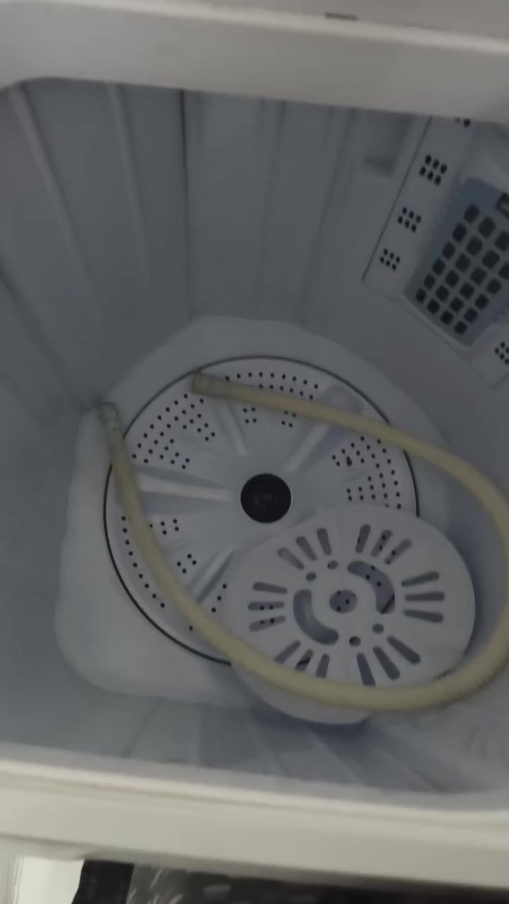 غسالة عشرة كيلو  مابيها اي ضرر بعدها جديدة سعرها ١٣٠ عنواني الحرية


**إذا كنت صاحب هذا الإعلان وتريد حذفه لأي سبب، رجاءا أرسل رسالة إلى الدعم الفني**